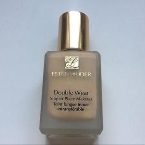 Estée Lauder Double Wear Foundation